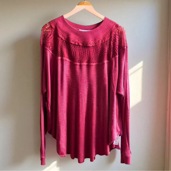 FREE PEOPLE Lace Yoke Top Burgundy Waffle Knit Mock Neck M Boho - Picture 9 of 10